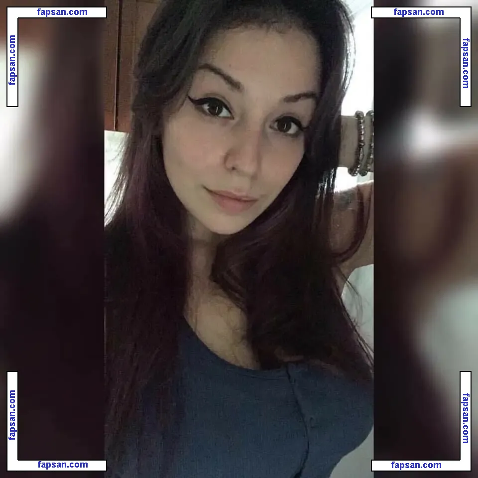 Dankella голая фото #0001 с Онлифанс