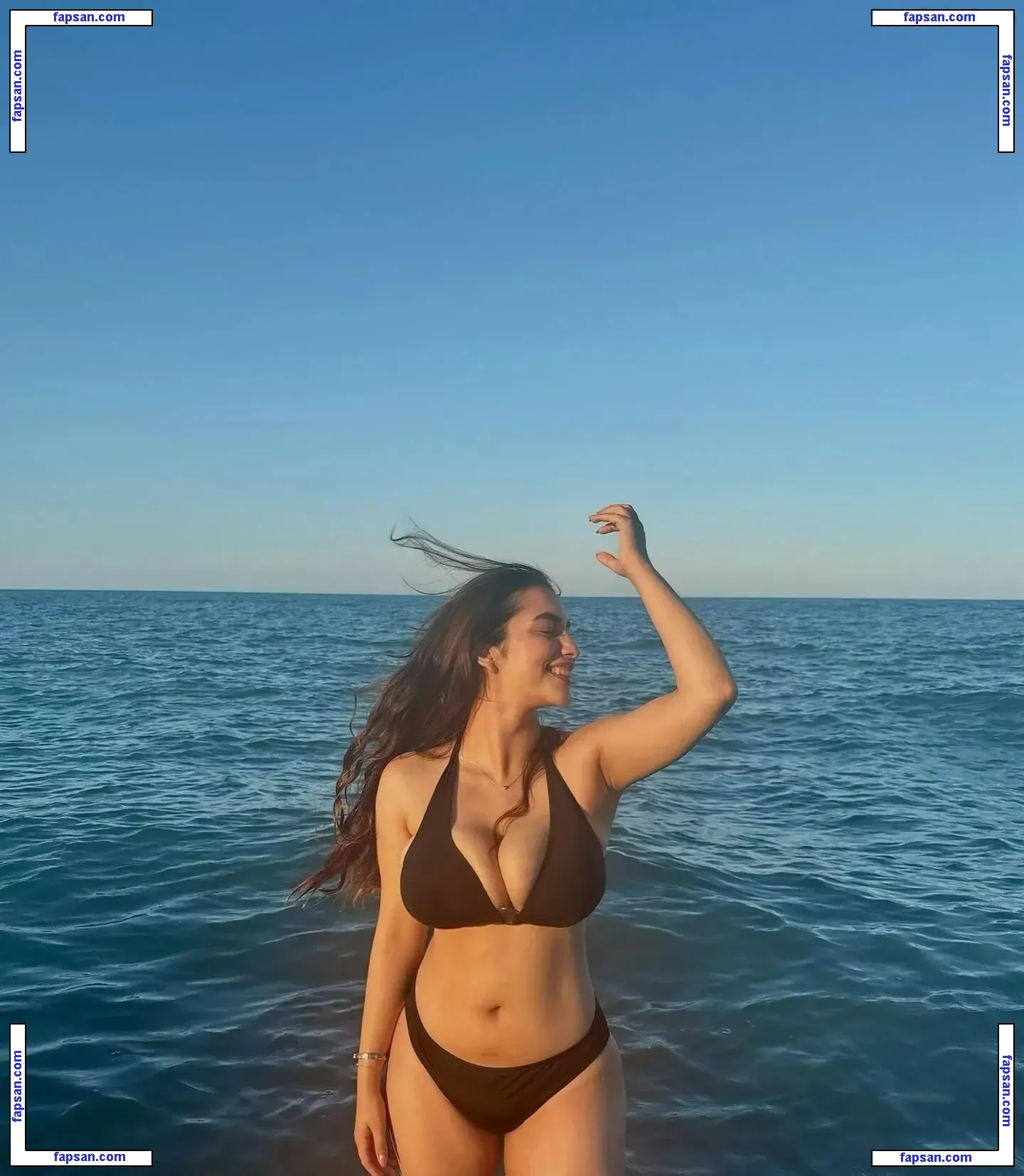 Danya Vianney nude photo #0003 from OnlyFans