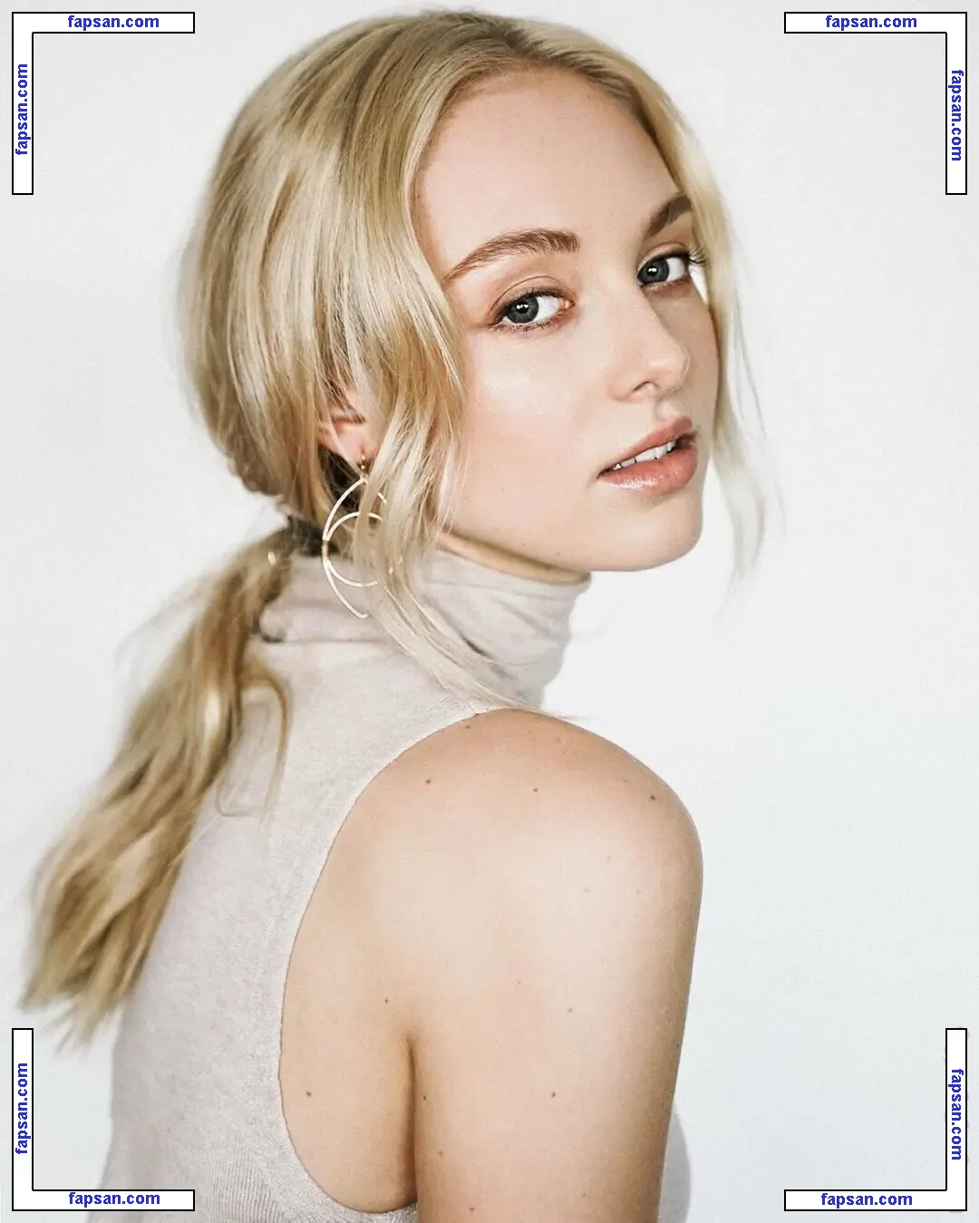 Daphne de Baat nude photo #0010 from OnlyFans