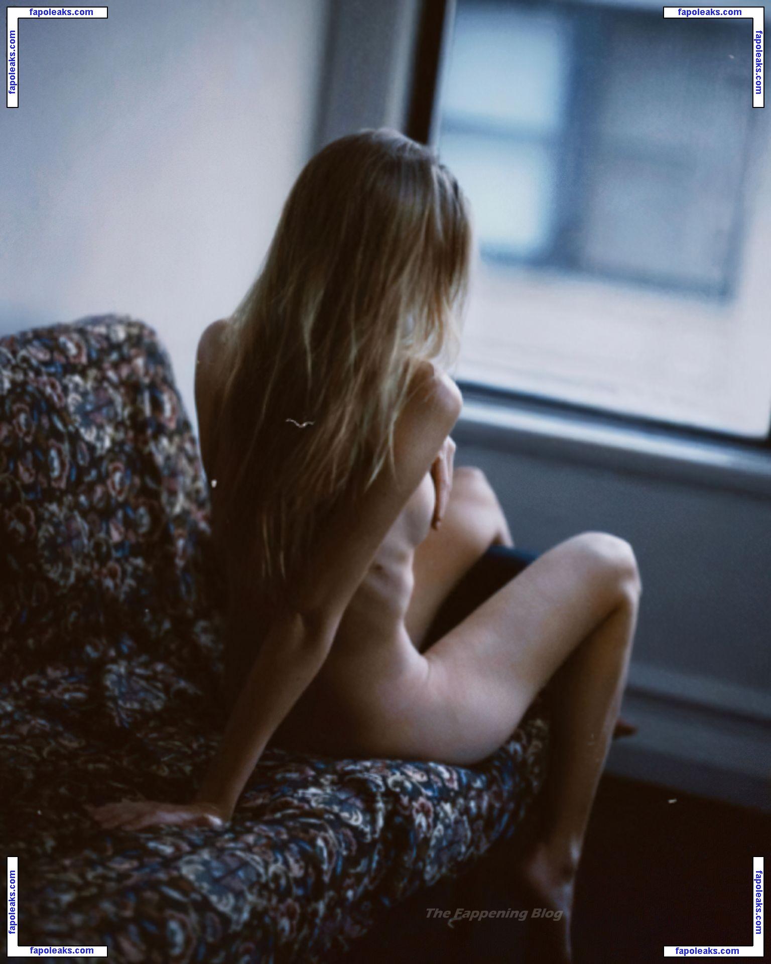Daphne Groeneveld голая фото #0184 с Онлифанс