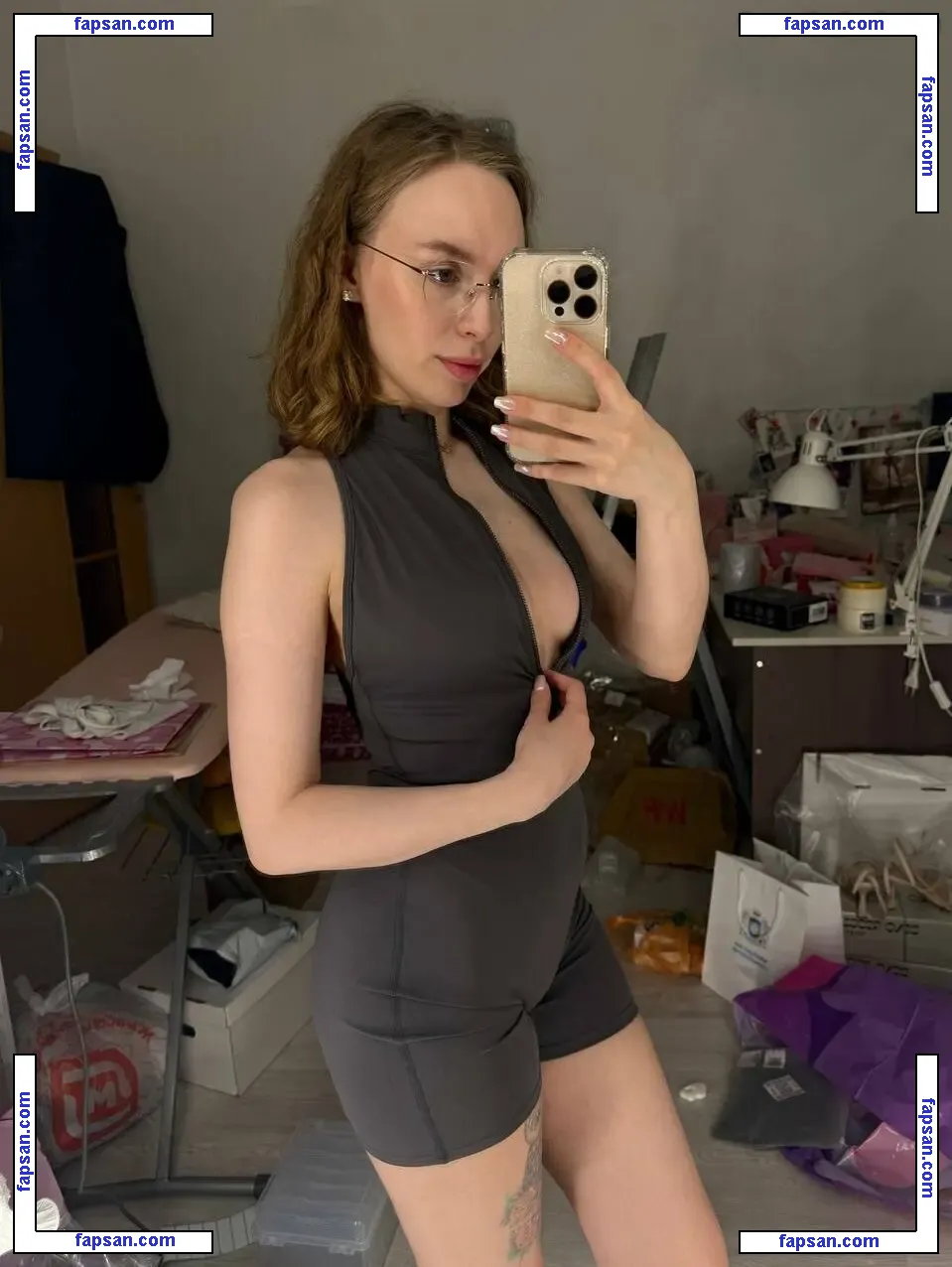 Daria Rooz nude photo #0012 from OnlyFans