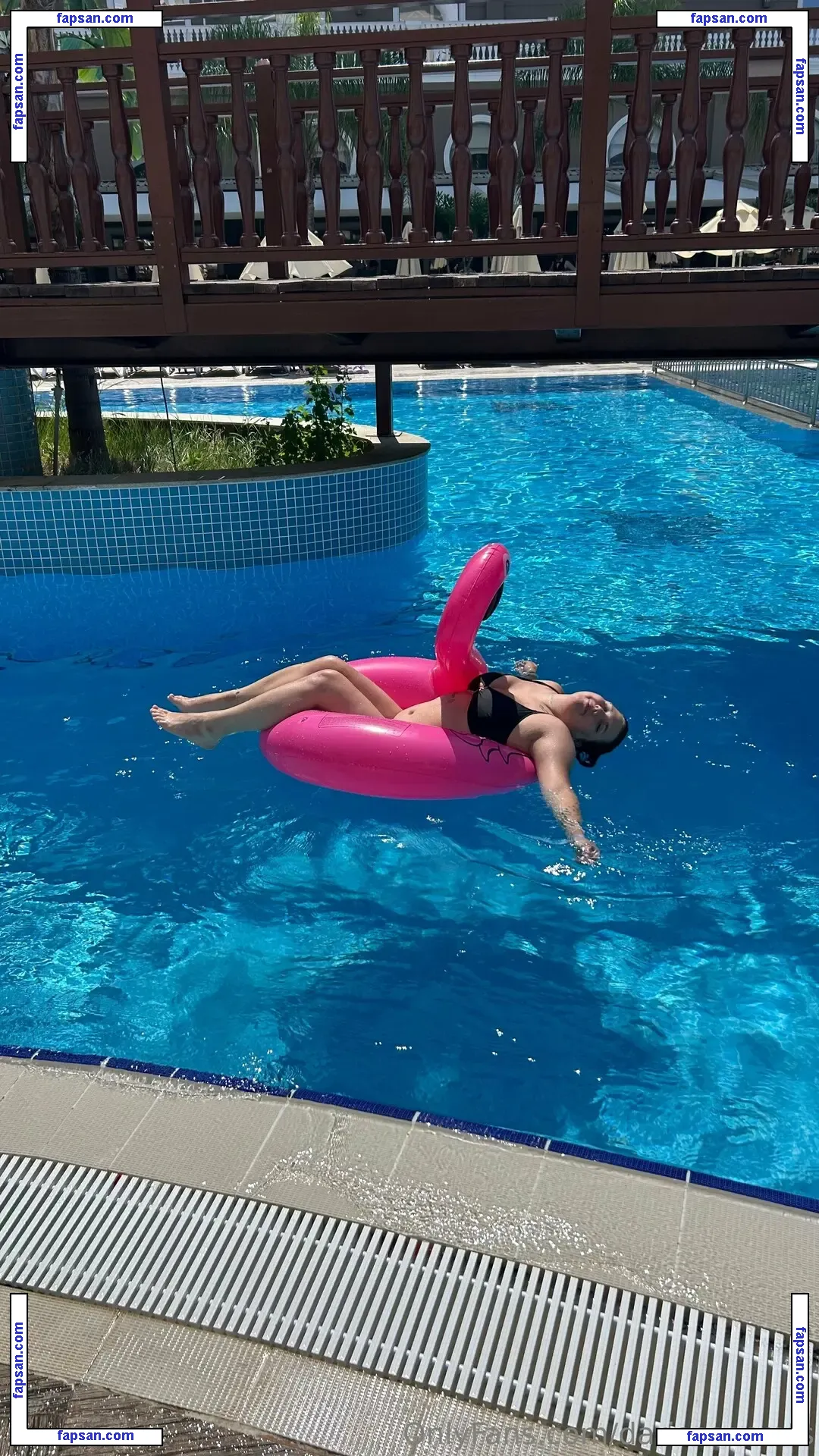 dariassecrets nude photo #0001 from OnlyFans