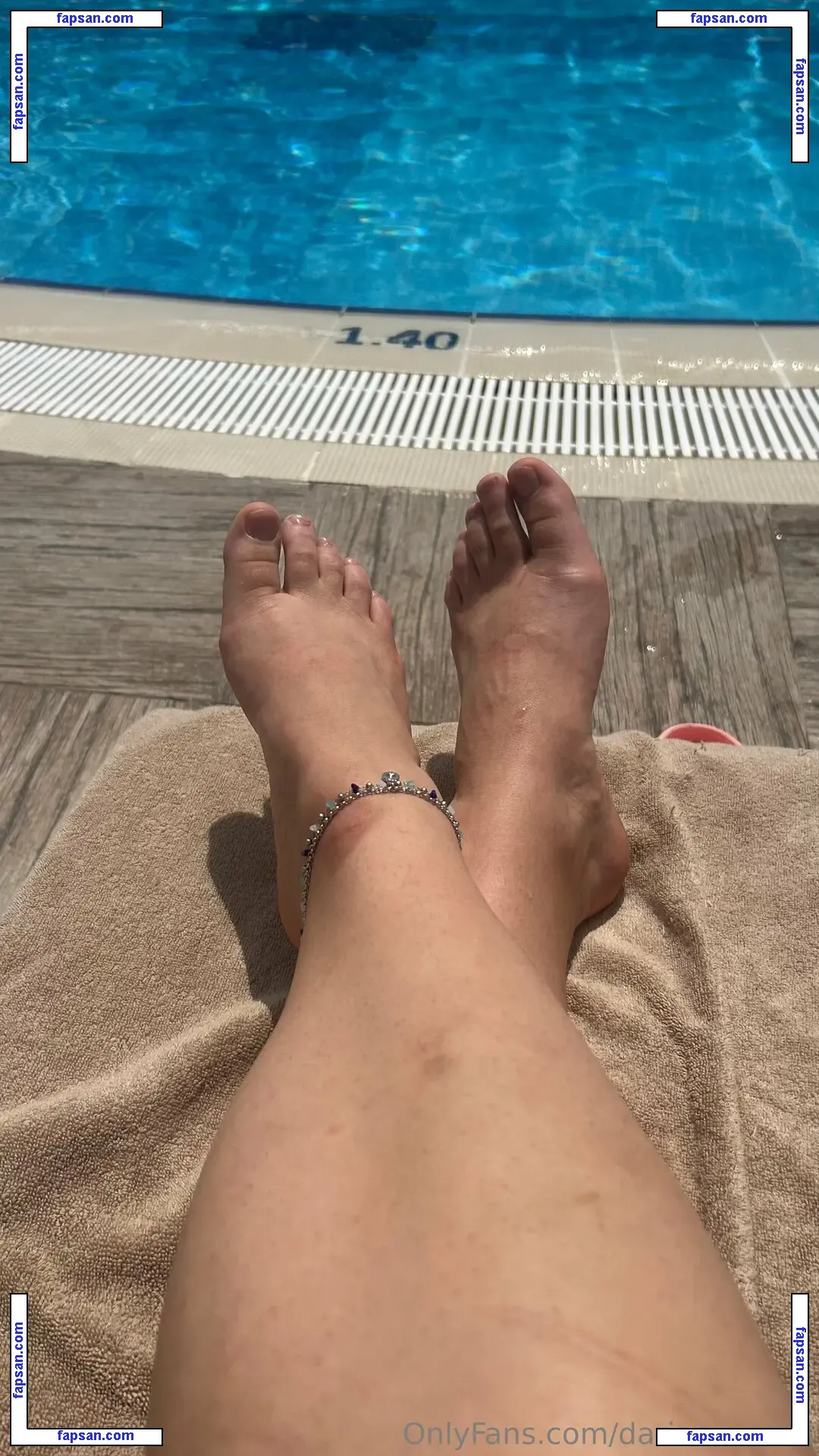 dariassecrets nude photo #0025 from OnlyFans