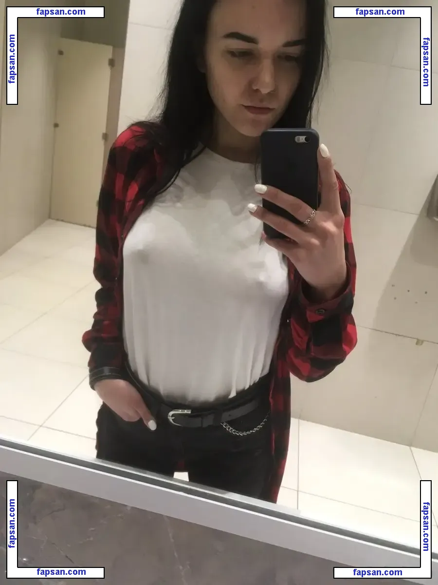 darina_cat nude photo #0003 from OnlyFans