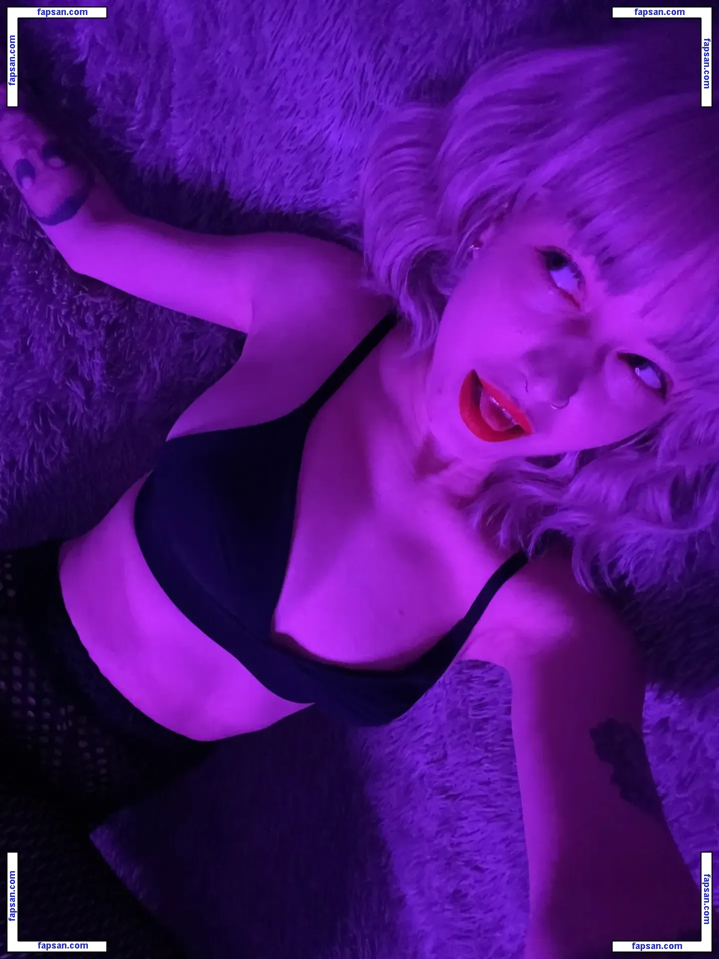 darina_cat nude photo #0122 from OnlyFans