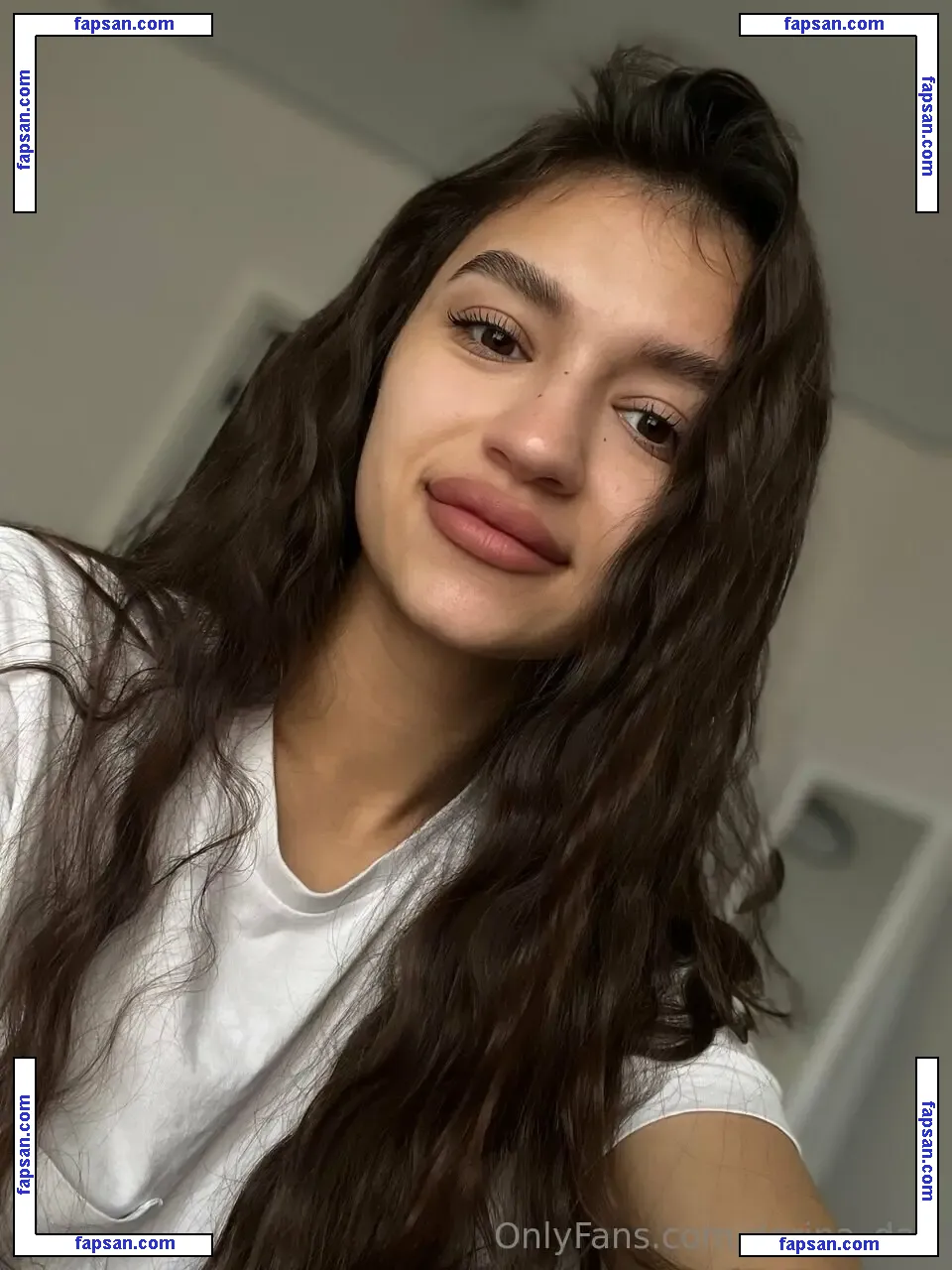 darina_dari nude photo #0016 from OnlyFans