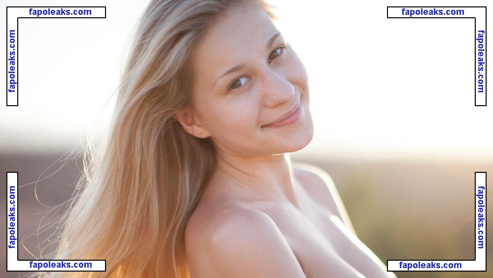 Darina Litvinova nude photo #0005 from OnlyFans