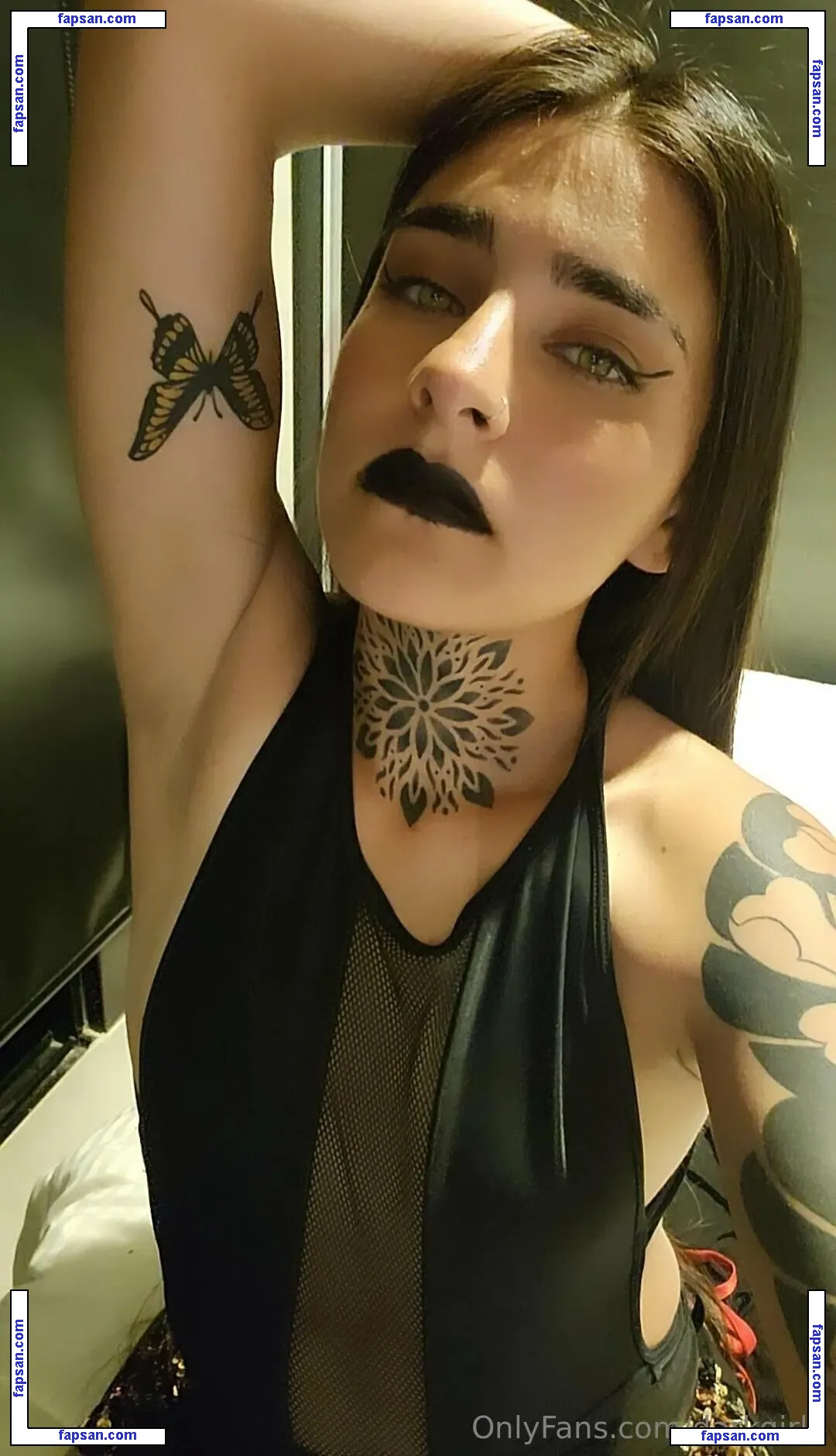 darkgirl.l nude photo #0002 from OnlyFans