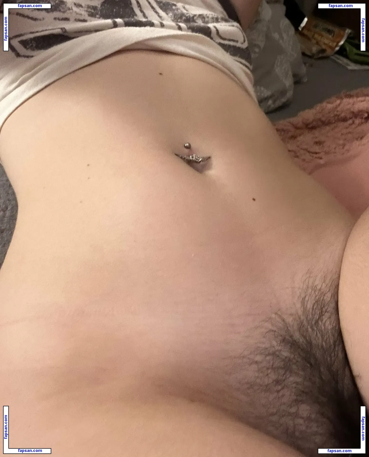 DARL1NGT0Y голая фото #0001 с Онлифанс