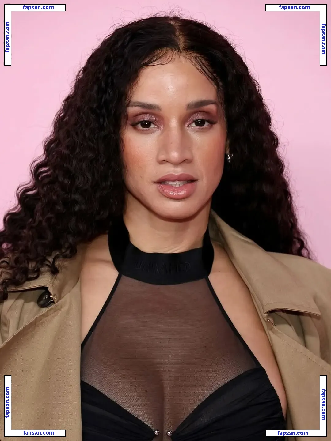 Dascha Polanco голая фото #0114 с Онлифанс