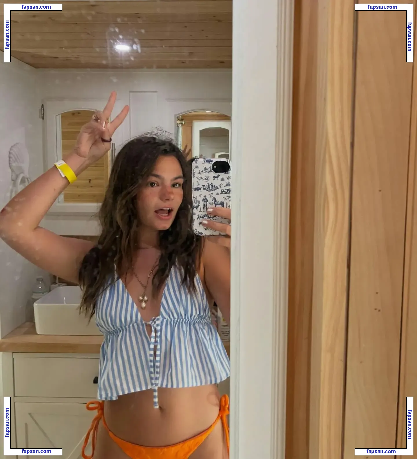 Daylongnaps голая фото #0005 с Онлифанс