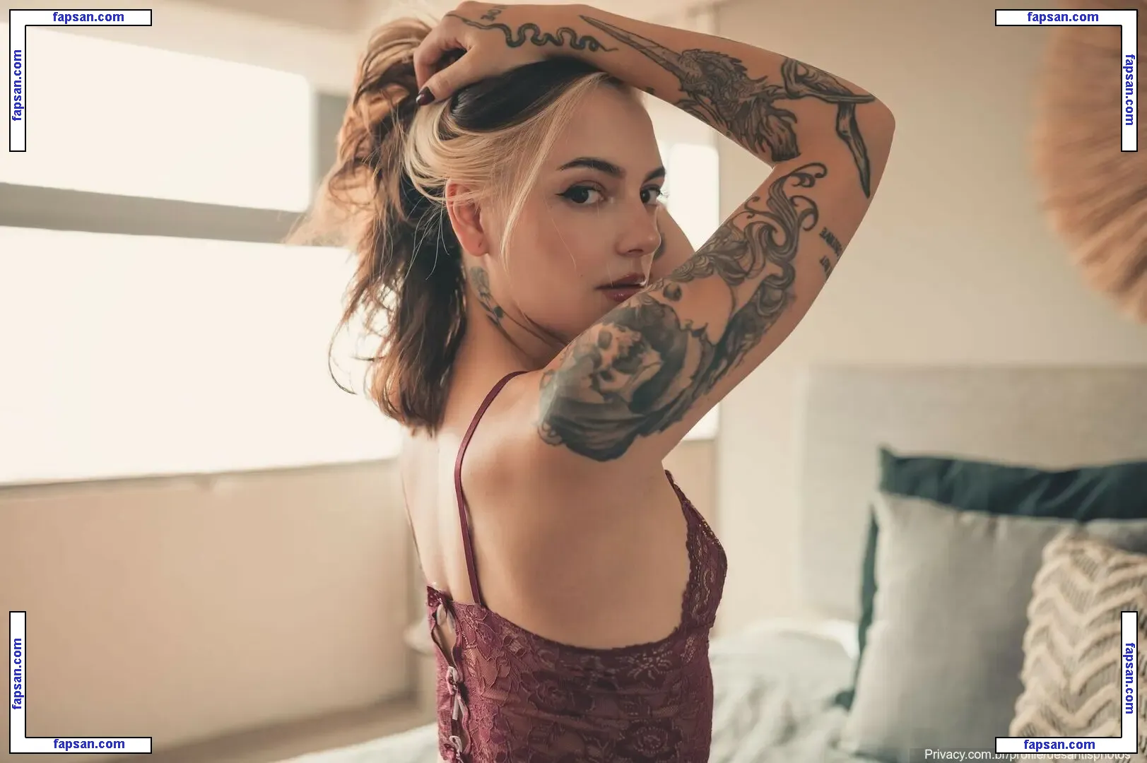 De Santis Photos nude photo #0104 from OnlyFans