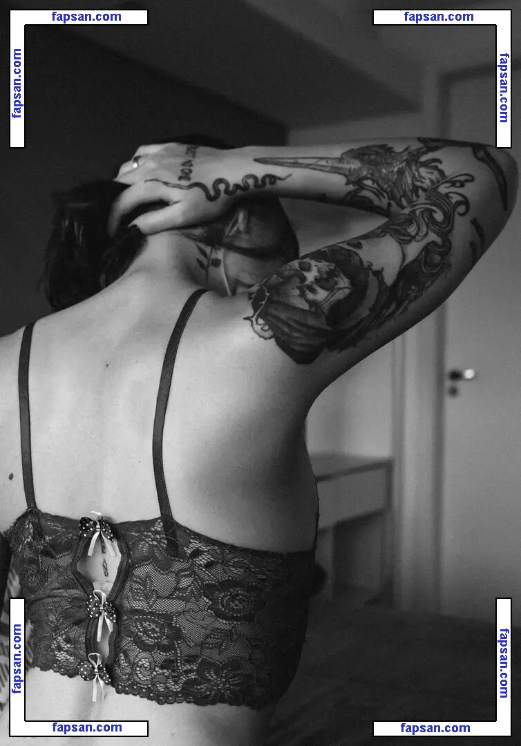 De Santis Photos nude photo #0112 from OnlyFans