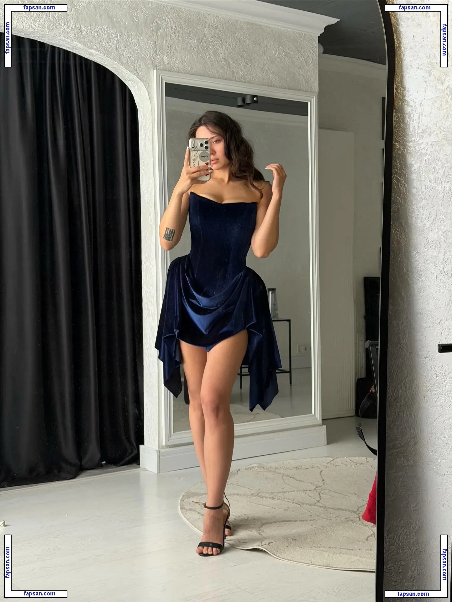 DEAD BLONDE голая фото #0006 с Онлифанс