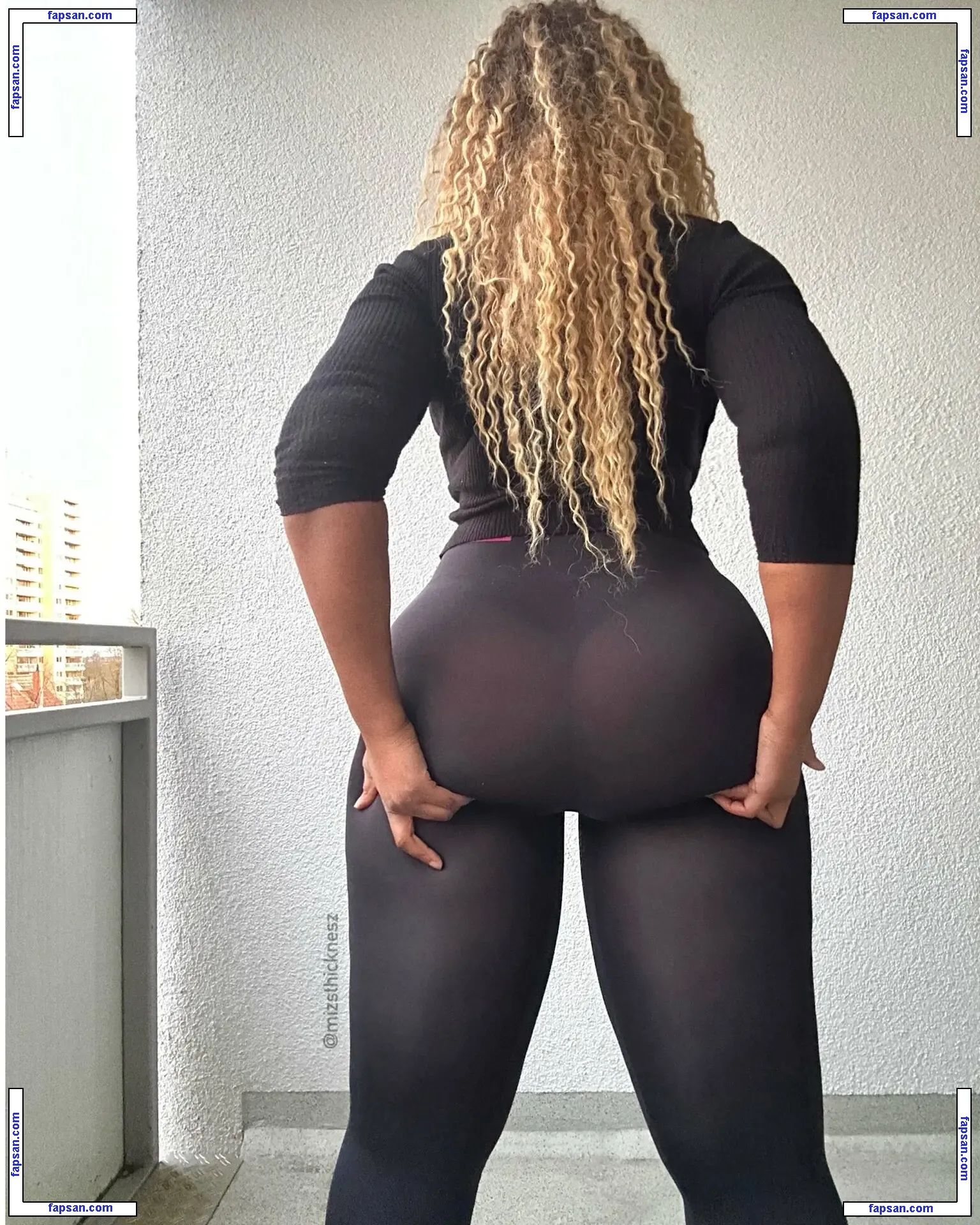 Deborah Olawovin, Mizsthicknesz nude photo #0005 from OnlyFans