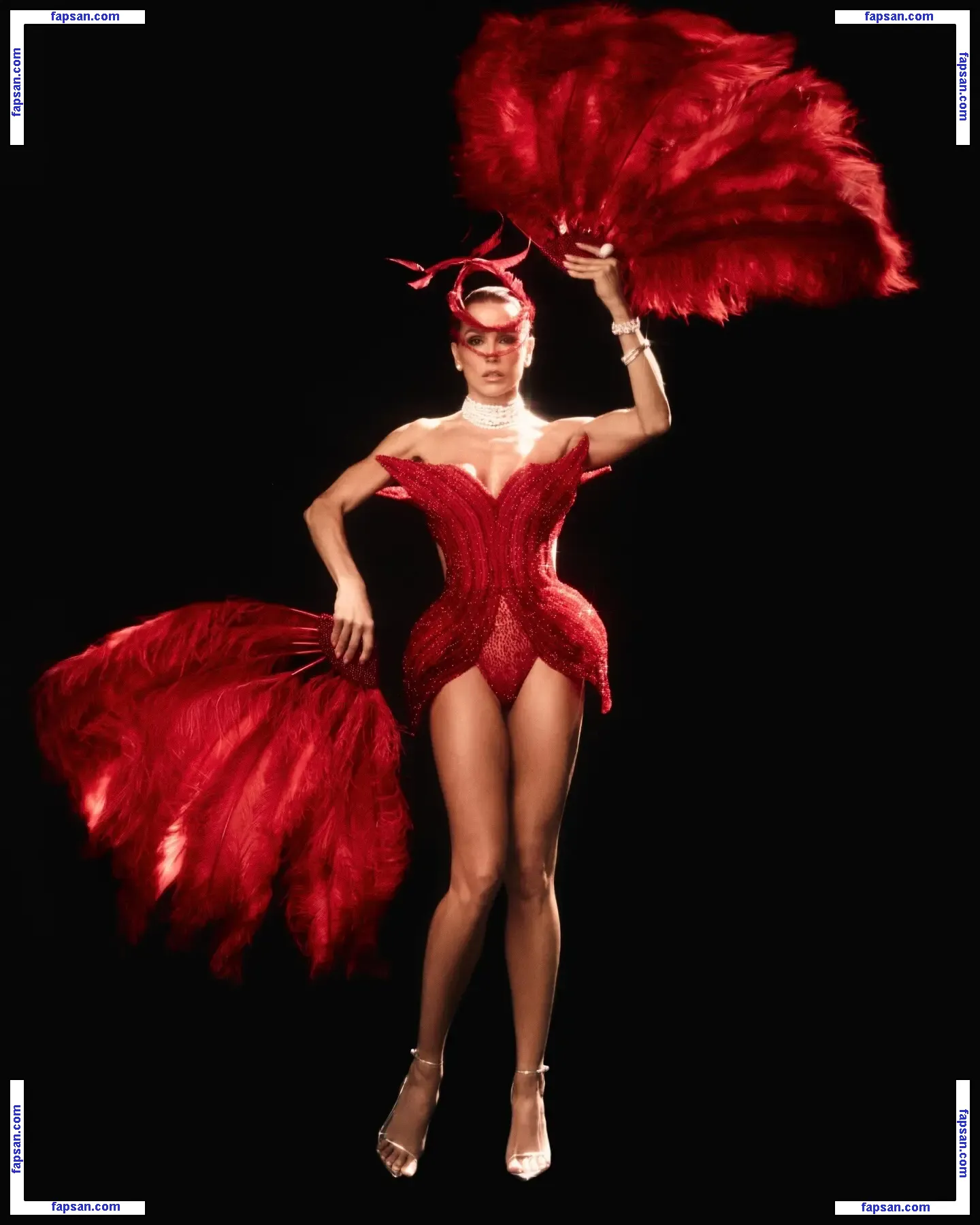 Deborah Secco голая фото #1017 с Онлифанс