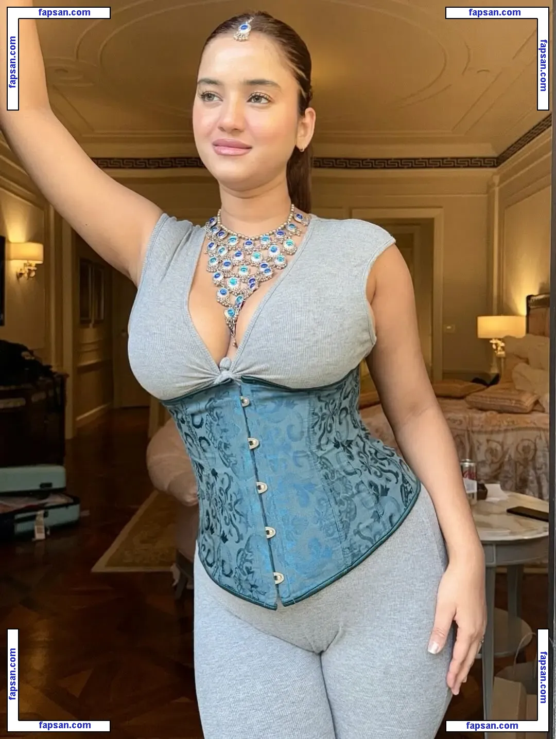 deeksha_0102 голая фото #0021 с Онлифанс