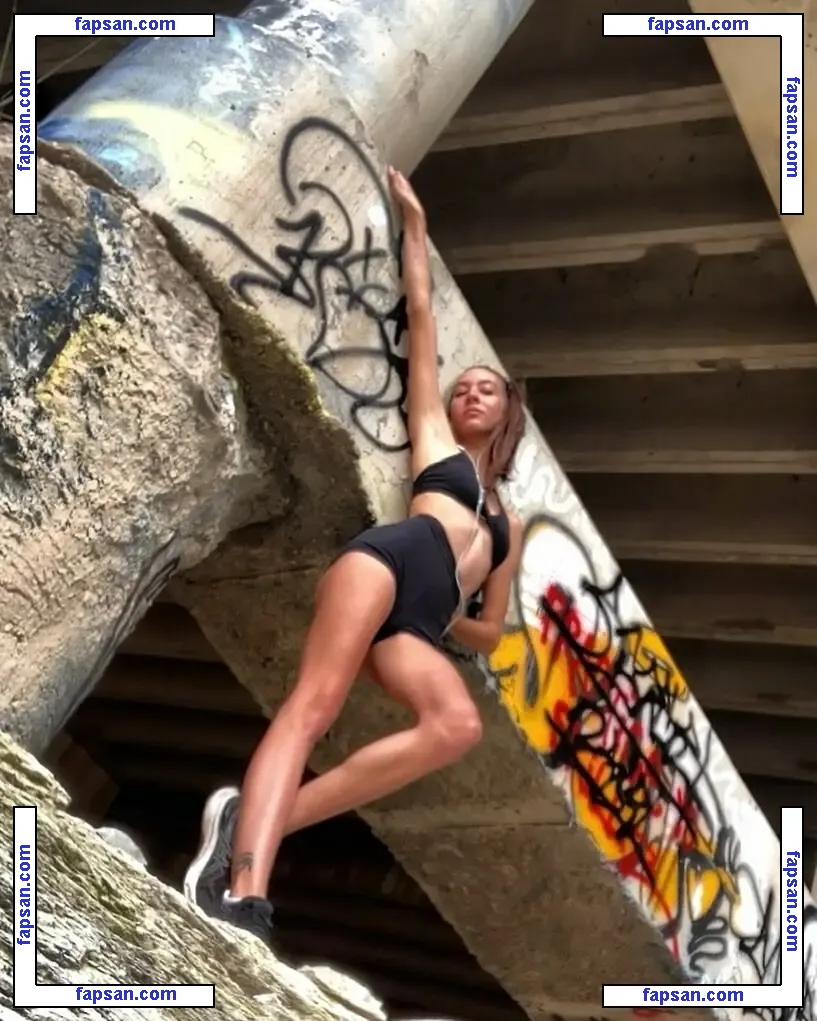 deepfocuslens nude photo #0026 from OnlyFans