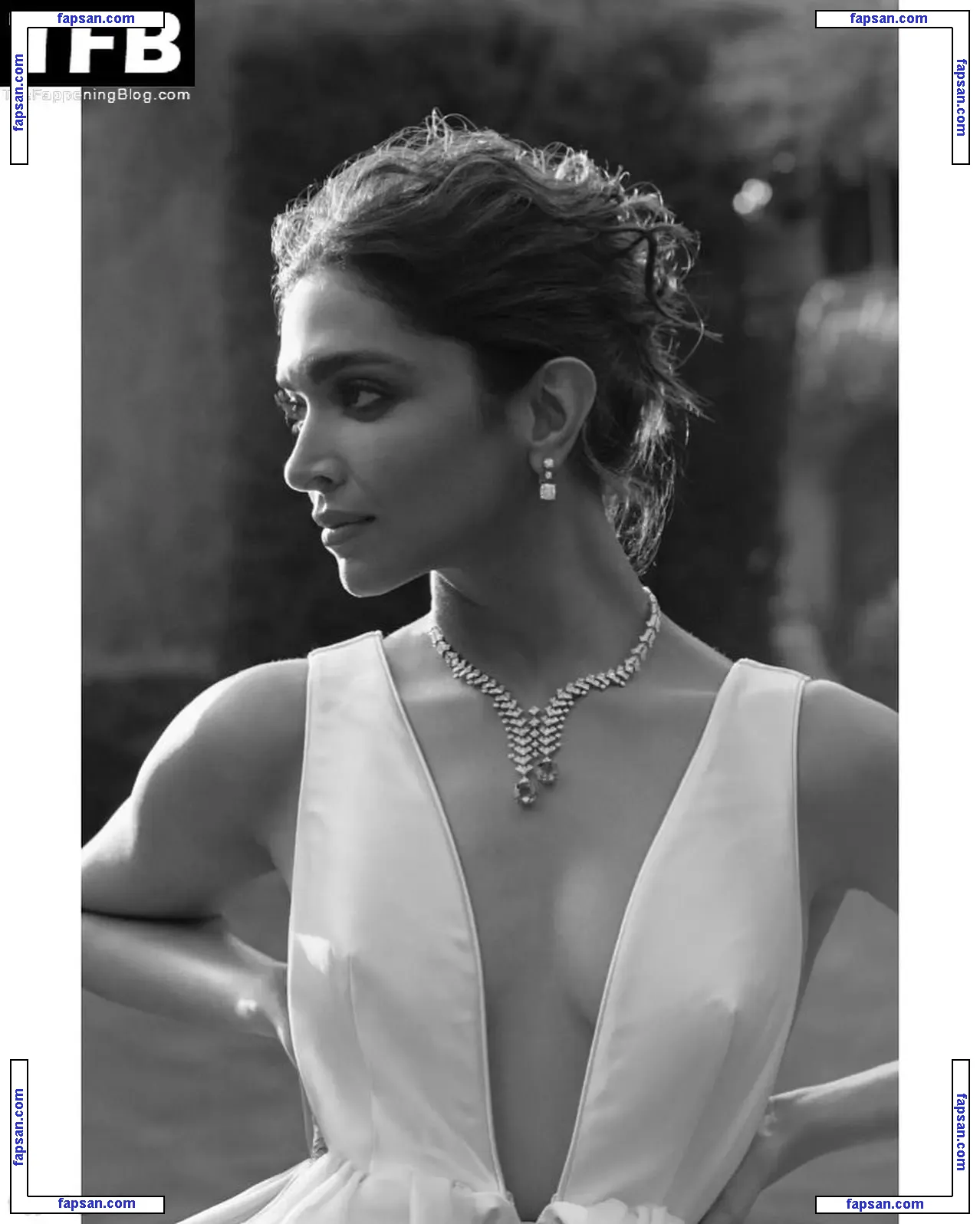 Deepika Padukone nude photo #0285 from OnlyFans