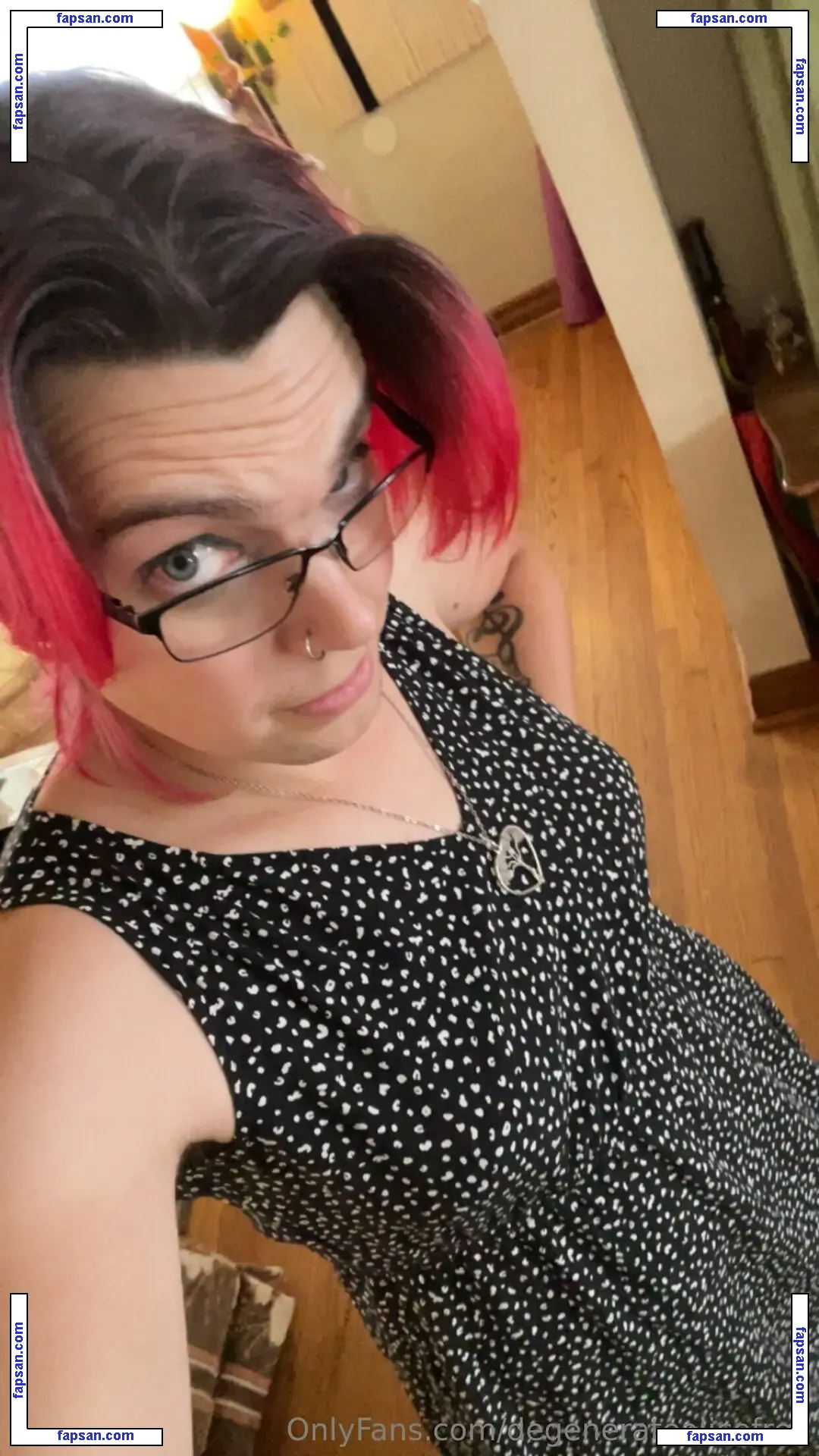 degeneratealicefree nude photo #0011 from OnlyFans