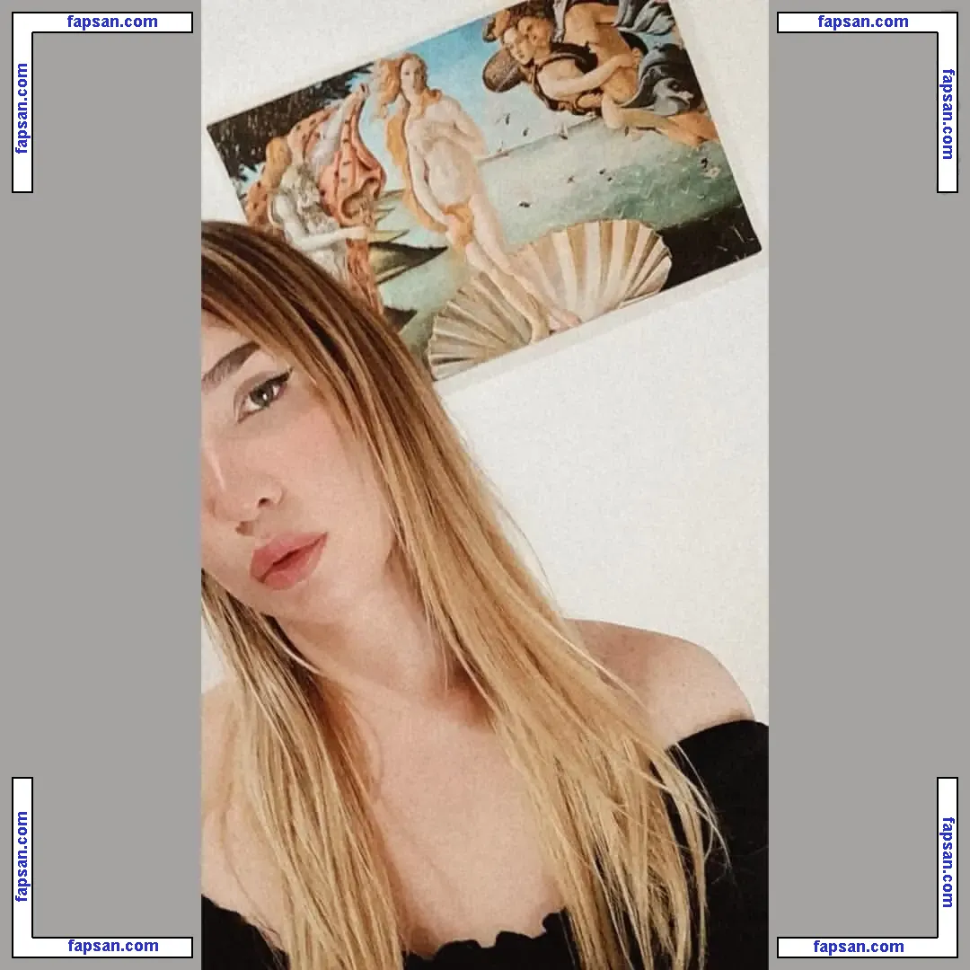 Delfi Valcat nude photo #0012 from OnlyFans