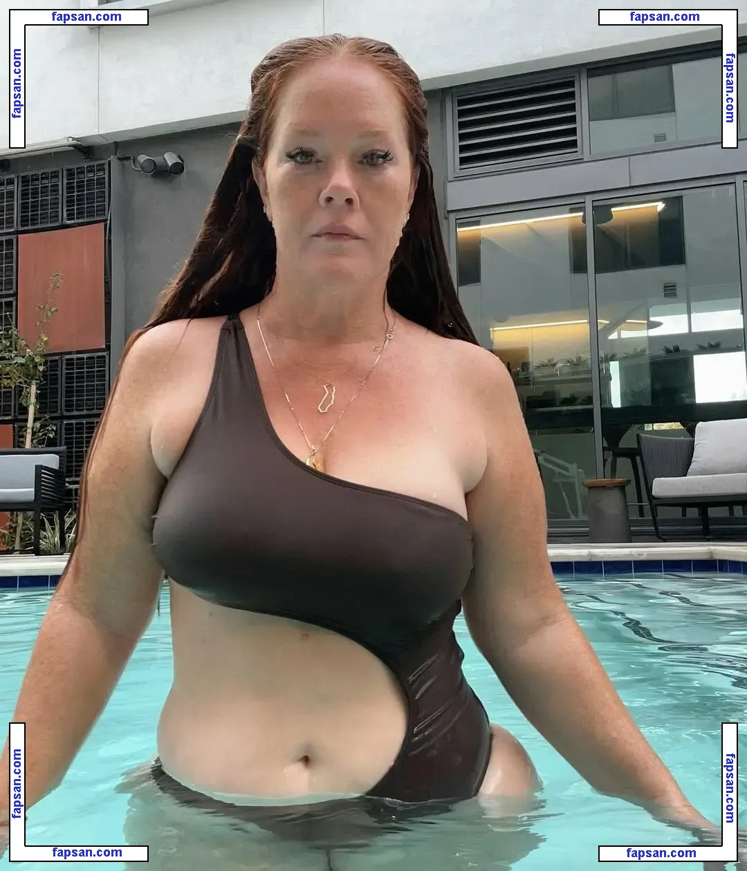 Delia Cox голая фото #0015 с Онлифанс