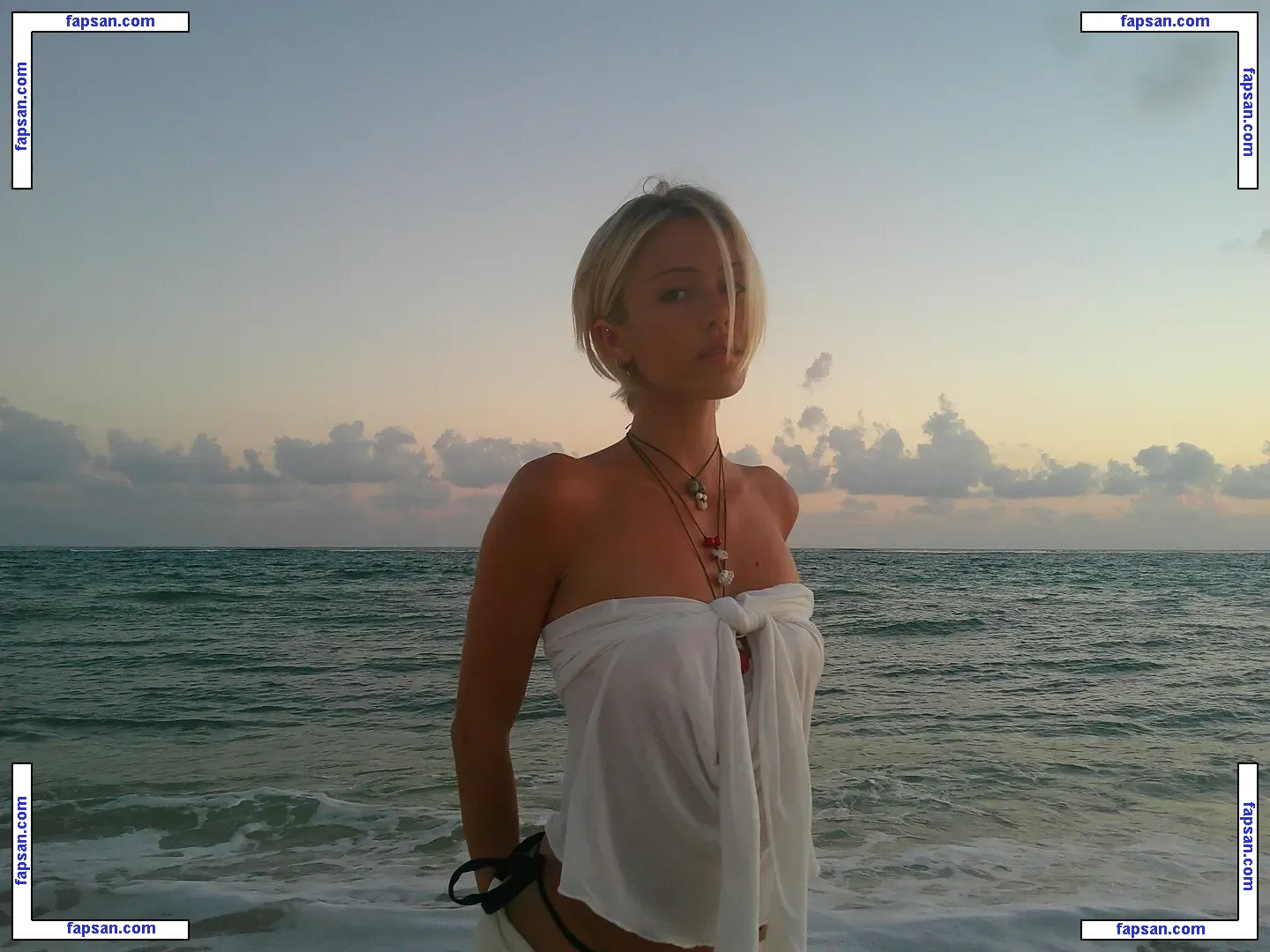 Delilah Belle Hamlin голая фото #2465 с Онлифанс