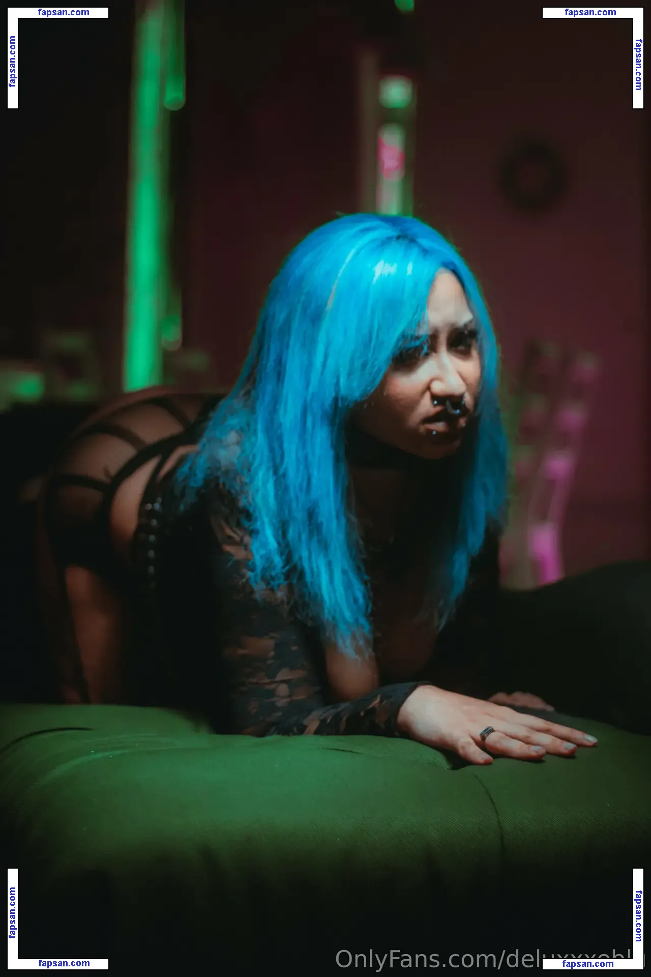 deluxxxeblu nude photo #0001 from OnlyFans