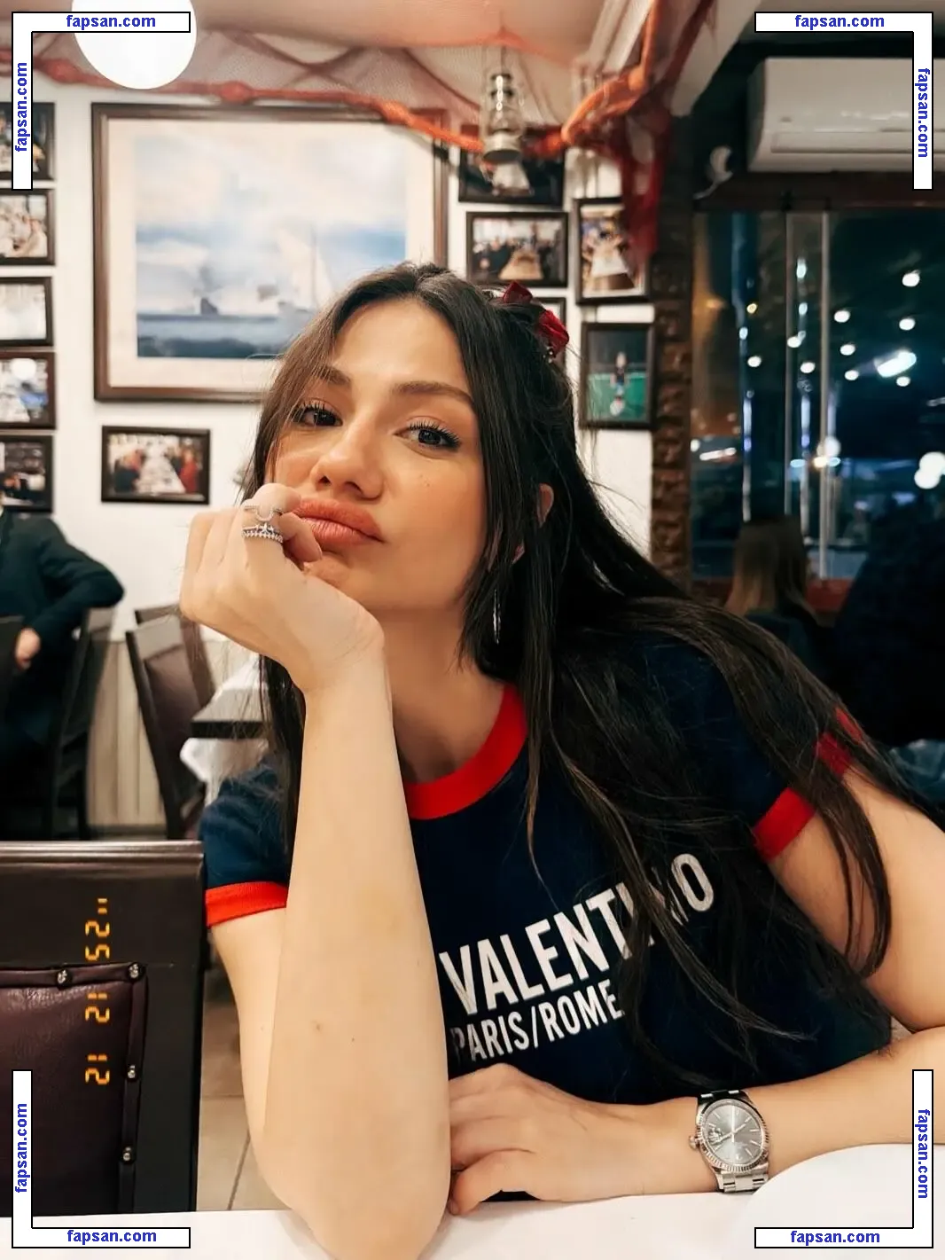 Demet Ozdemir nude photo #0032 from OnlyFans