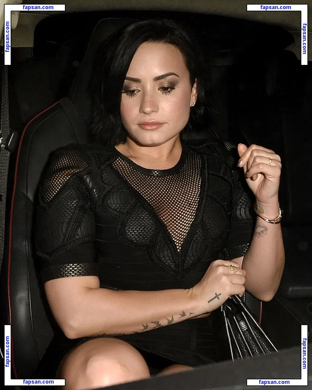 Demi Lovato nude photo #0471 from OnlyFans