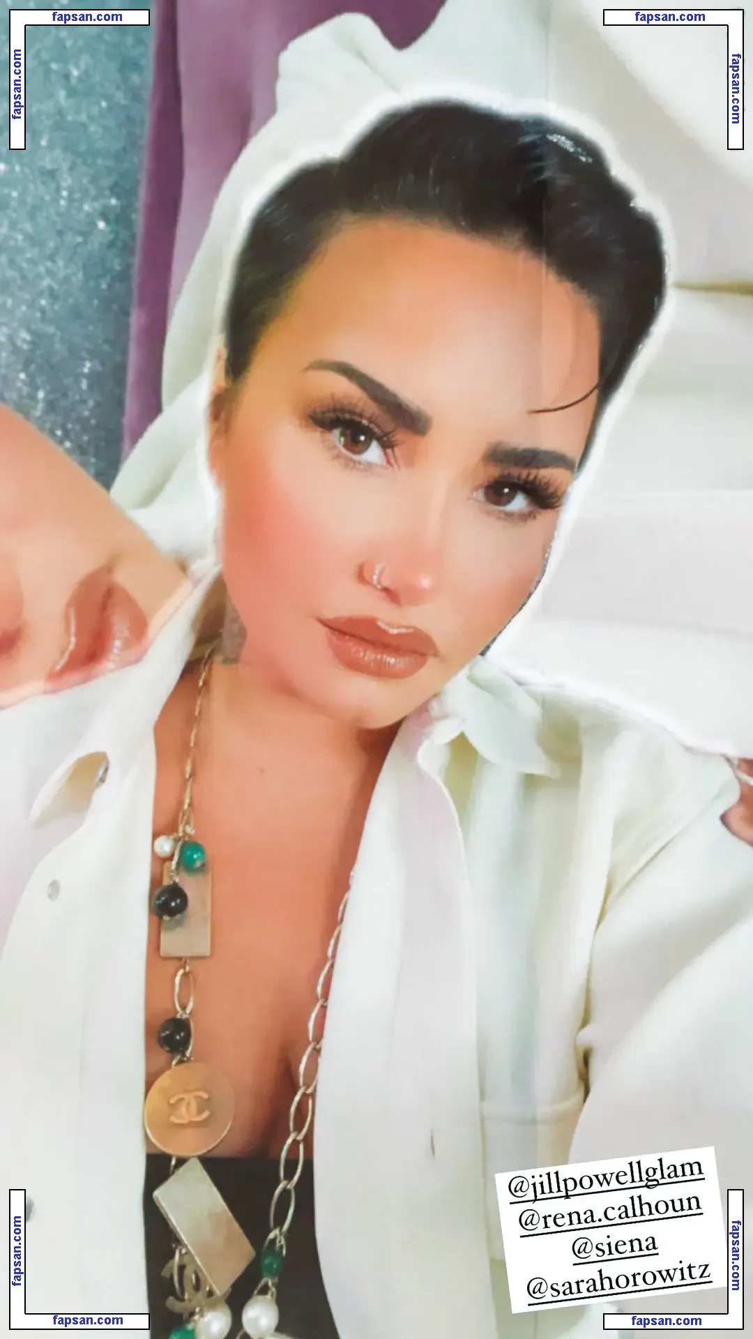 Demi Lovato голая фото #0920 с Онлифанс