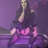 Demi Lovato голая #0076