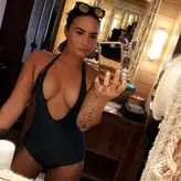 Demi Lovato голая #0431