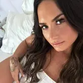 Demi Lovato голая #0750