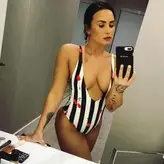 Demi Lovato голая #0796
