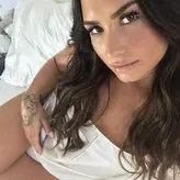 Demi Lovato голая #0803
