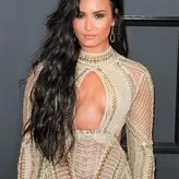 Demi Lovato голая #0850