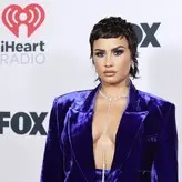 Demi Lovato голая #0855