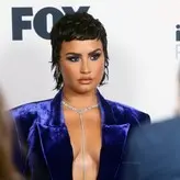 Demi Lovato голая #0859