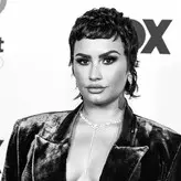 Demi Lovato голая #0862