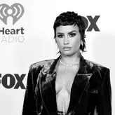 Demi Lovato голая #0867