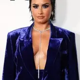 Demi Lovato голая #0870