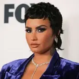 Demi Lovato голая #0879