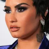 Demi Lovato голая #0880