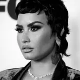 Demi Lovato голая #0881