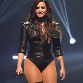 Demi Lovato голая #0956