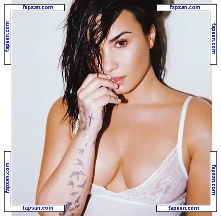 Demi Lovato nude photo #1016 from OnlyFans