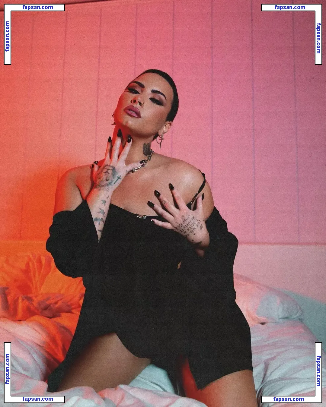 Demi Lovato nude photo #1043 from OnlyFans