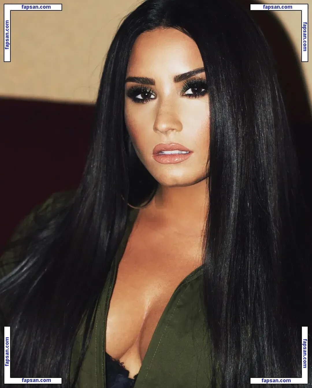 Demi Lovato голая фото #1122 с Онлифанс
