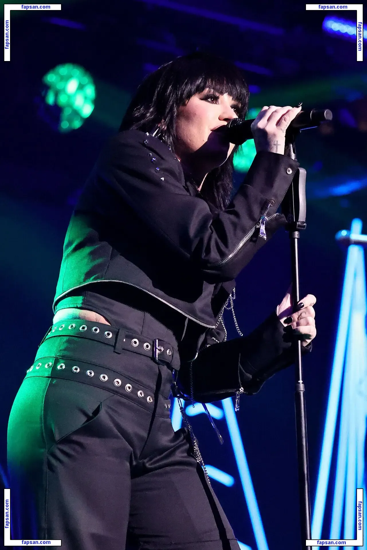 Demi Lovato голая фото #1223 с Онлифанс